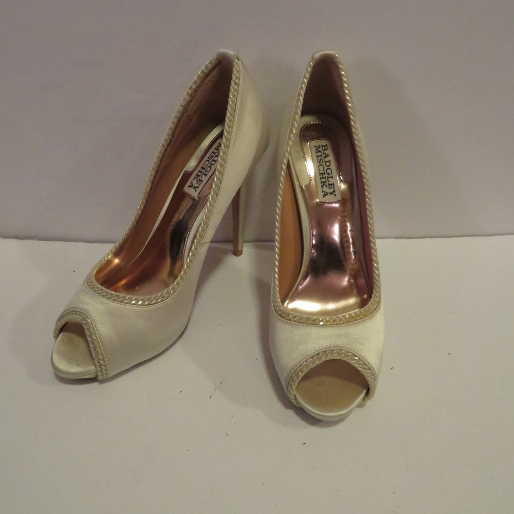 Badgley Mischka Ivory Peep-Toe Satin High Heels